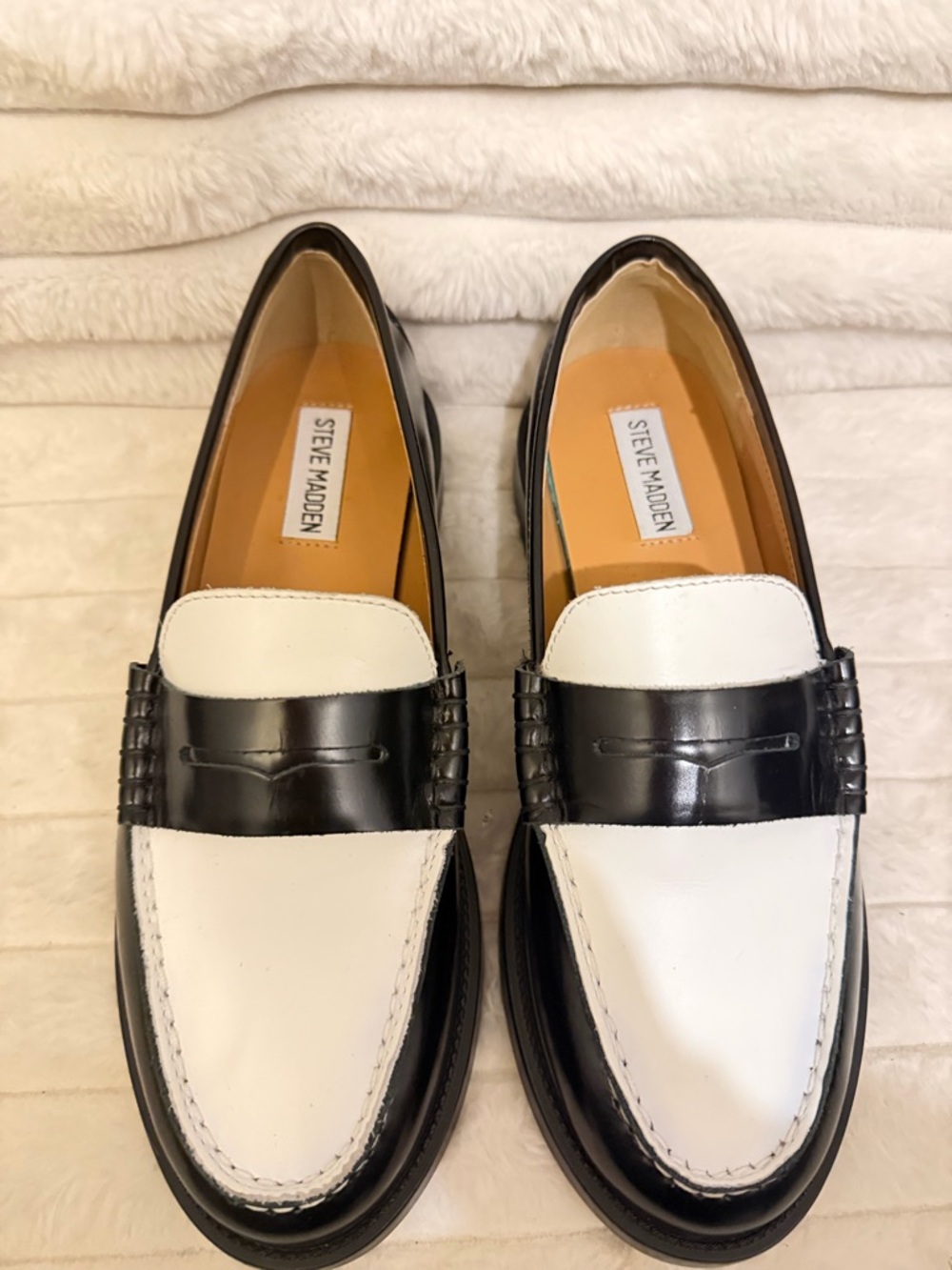 Steve Madden Two-Tone Black and White Penny Loafers